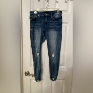 Women’s Buckle black size 28 waist